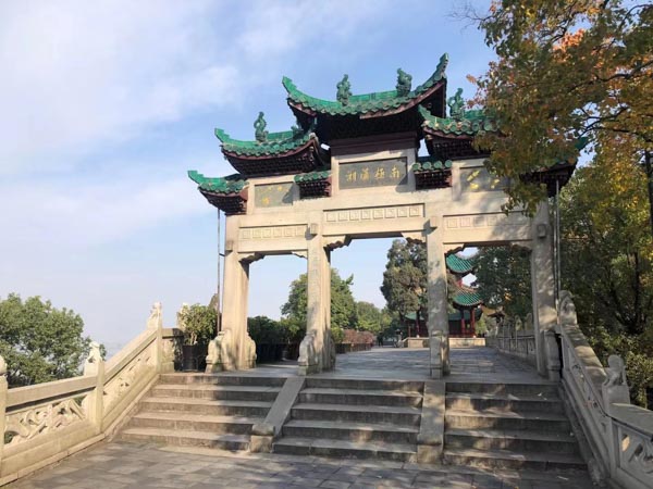 黃浦房產(chǎn)糾紛律師為您解答關(guān)于房產(chǎn)的合法繼承糾紛的典型案件