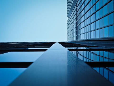 某市試行房屋建筑和市政基礎(chǔ)設(shè)施工程合同管理辦法